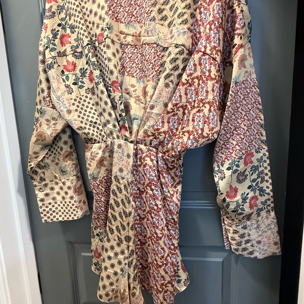 Zara floral skirt romper with Dolman Sleeves - Picture 3 of 5